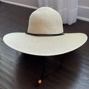 Milani Heather UPF 50+ Floppy Sun Hat,4.5”wide brim,chin strap,adjustable band